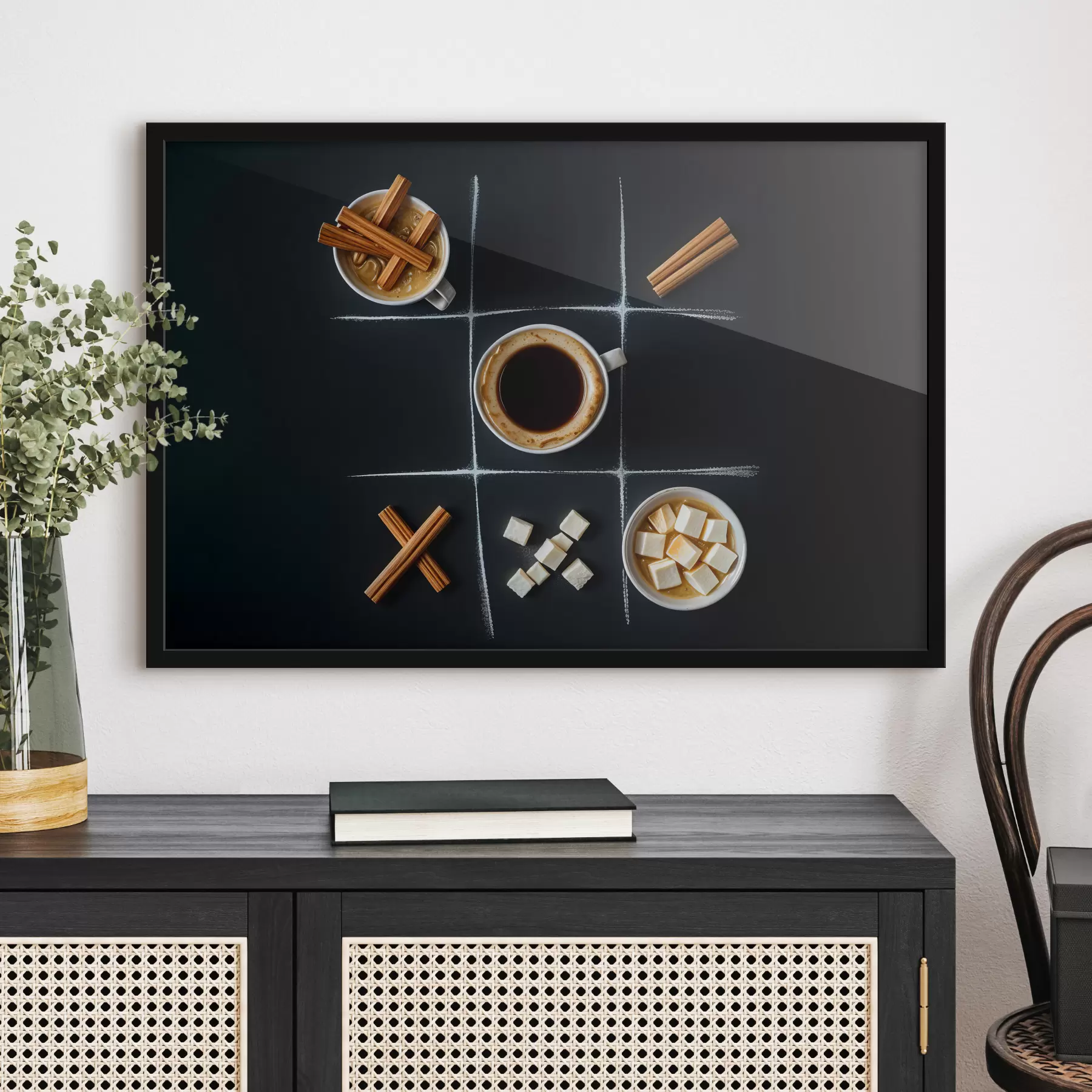 Fototapetes Tase kafijas ar kanēļa standziņām, cukura kubiņiem un zefīriem, kas sakārtoti tic-tac-toe režģī f40163