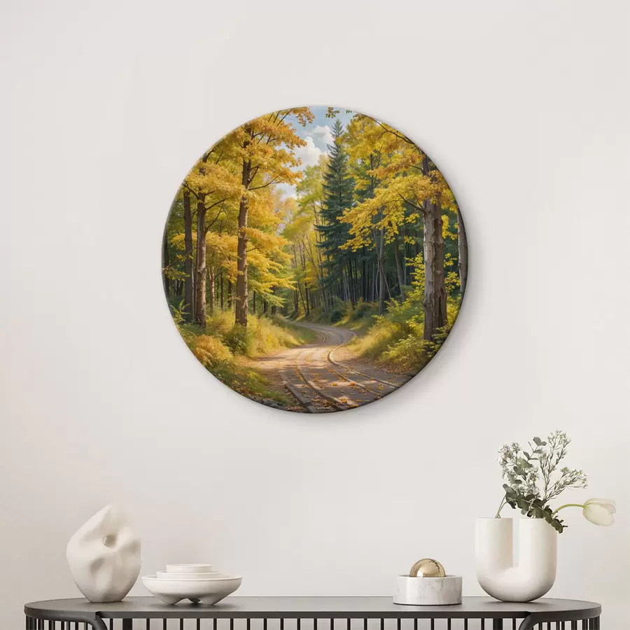 Glezna Rudenī cauri mežam vijas zemes ceļš, abās pusēs augsti koki r40031