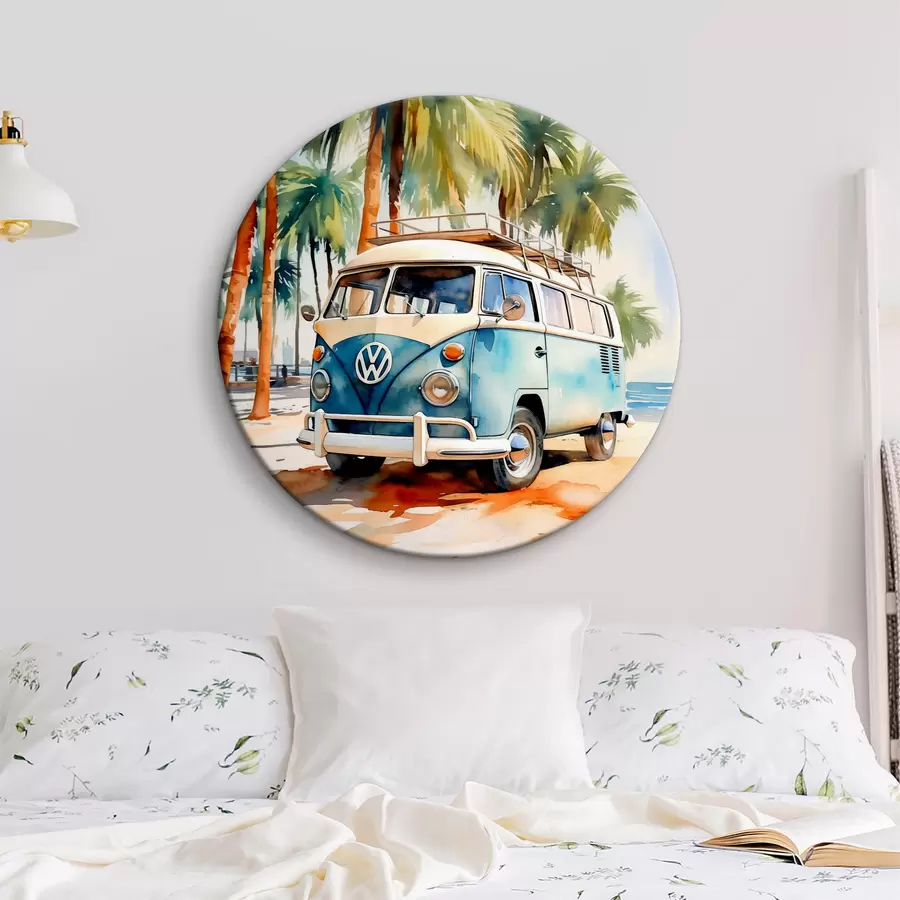 Fototapetes Pludmalē uz palmu akvareļa fona ir novietota ceļojumu automašīna r38911