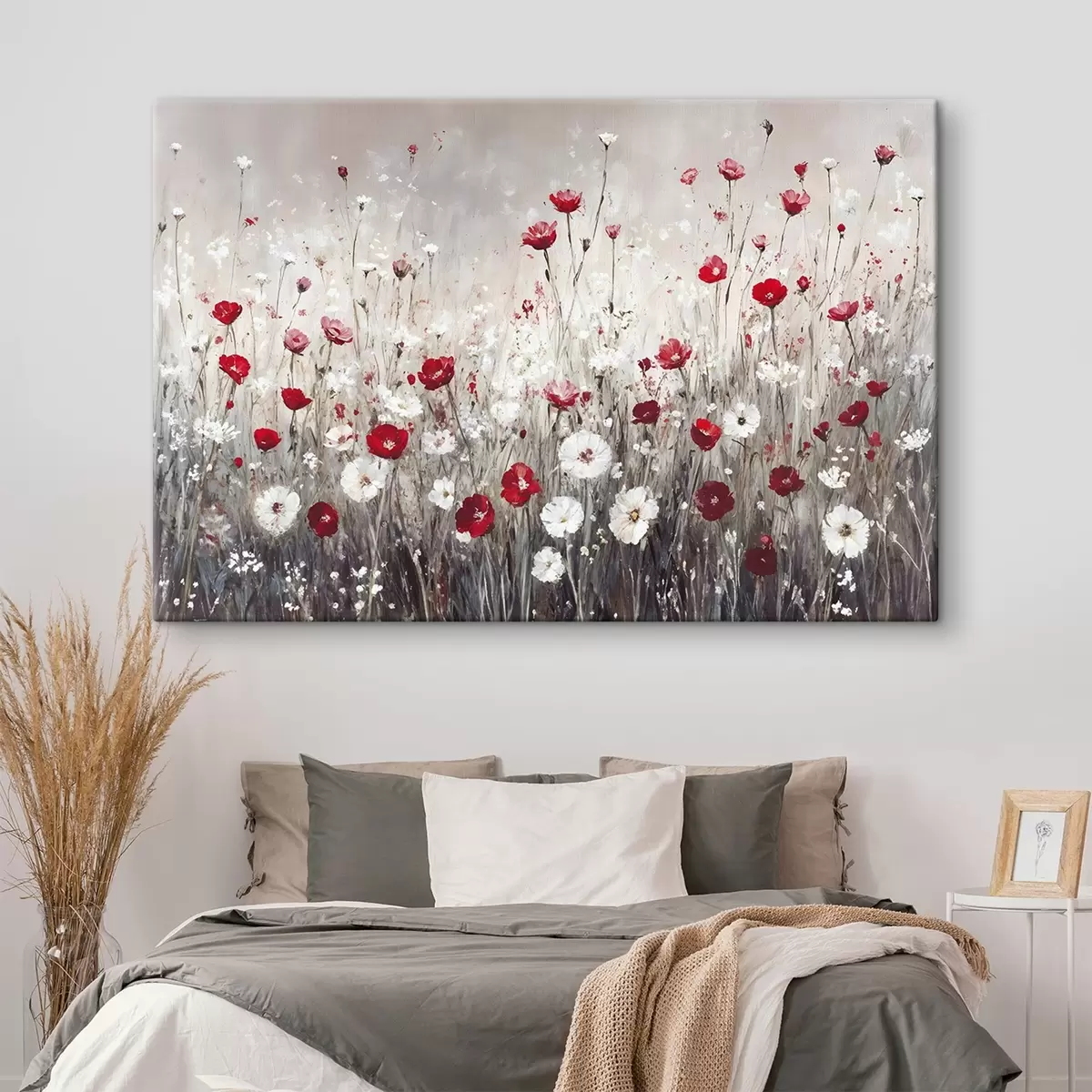 Glezna Abstrakta eļļas glezniecības imitācija - sarkanu un baltu magoņu un margrietiņu ziedu lauks uz pelēka faktūru fona s42213