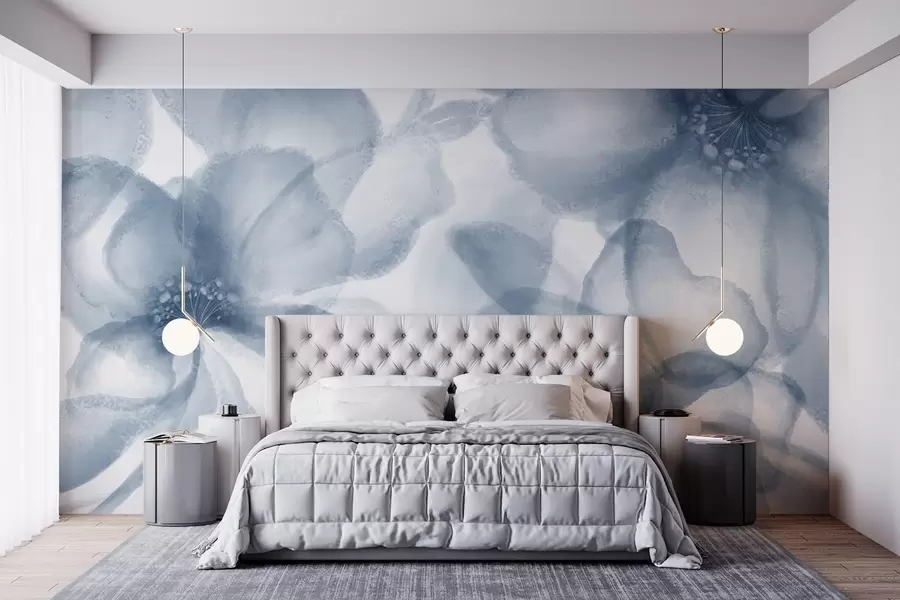 Fototapetes Maigas, izplūdušas abstraktas zilas puķes, kas rada mierīgu un nomierinošu ziedu apdruku w08607