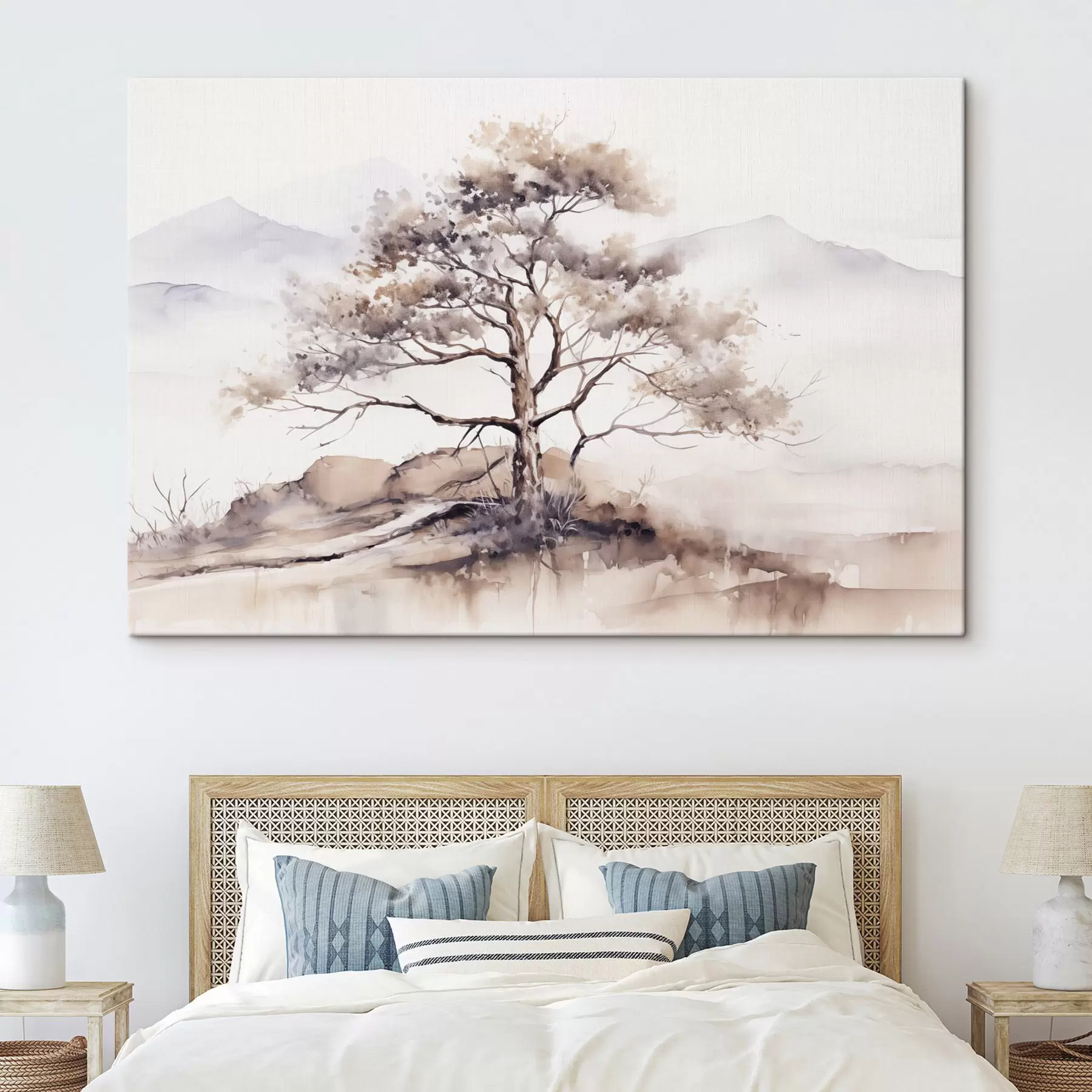 Fototapetes Vientuļš koks ar savītu stumbru un retiem zariem uz maiga, klusināta kalnu fona  s42715