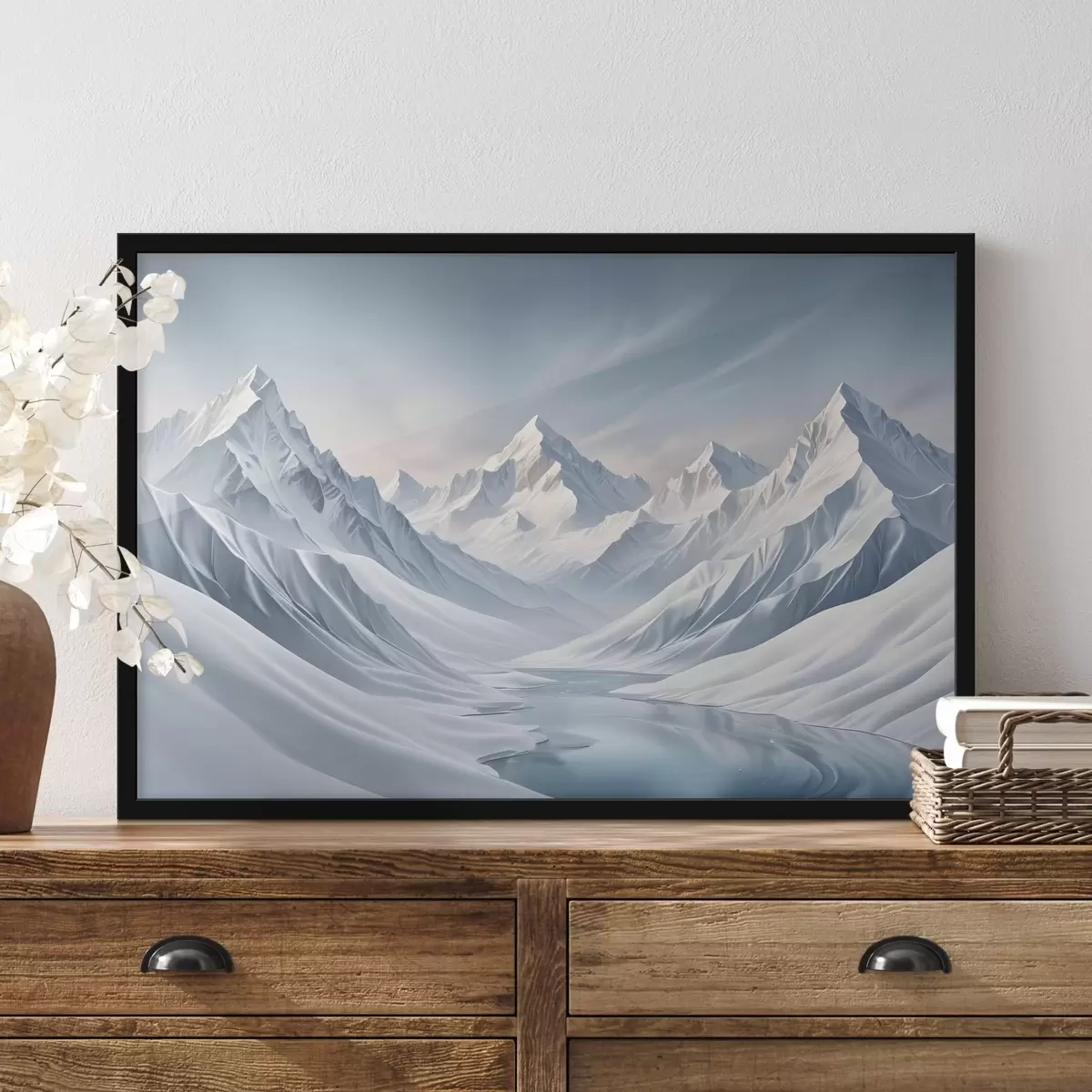 Plakāts Sniegiem klāti kalni ar asām virsotnēm un maigu debess gradientu, kas pāriet no bāli zilas uz gaiši zilu f42724