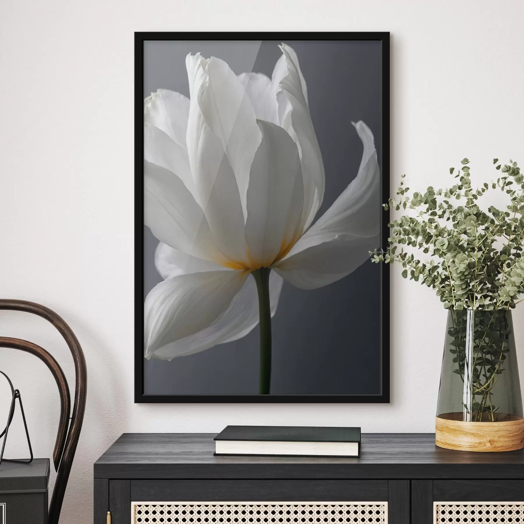 Glezna Baltā flovef uz gfay muguras atrasts f42779