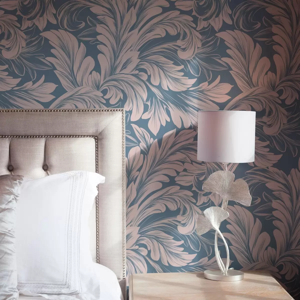 Tapetes Augu cirtas krēmkrāsas toņos uz zila un pelēka fona a00135v2