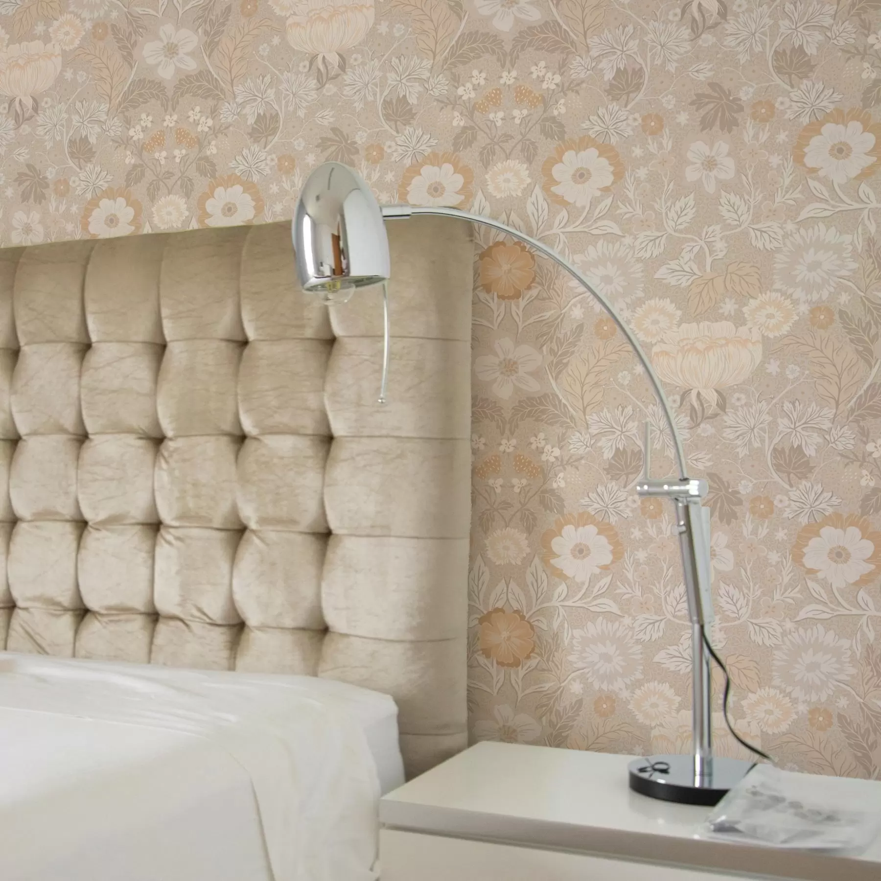 Fototapetes Bēšs ziedu apdruka pasteļtoņos a00145