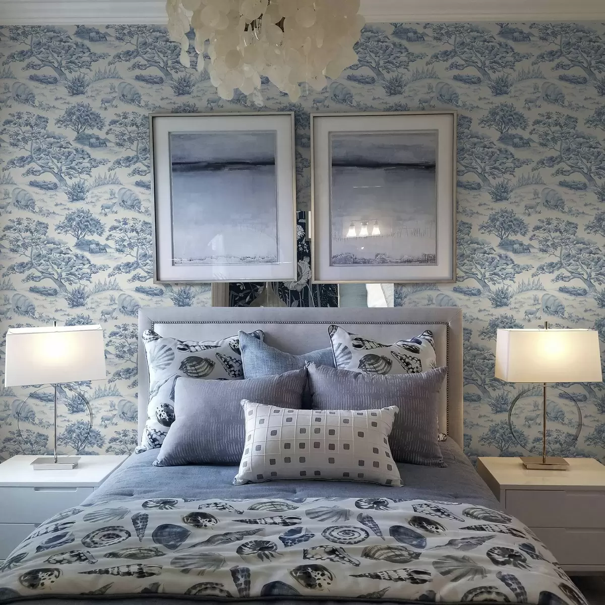 Tapetes Lauku ainava zilos toņos ar aitām un kokiem a00178