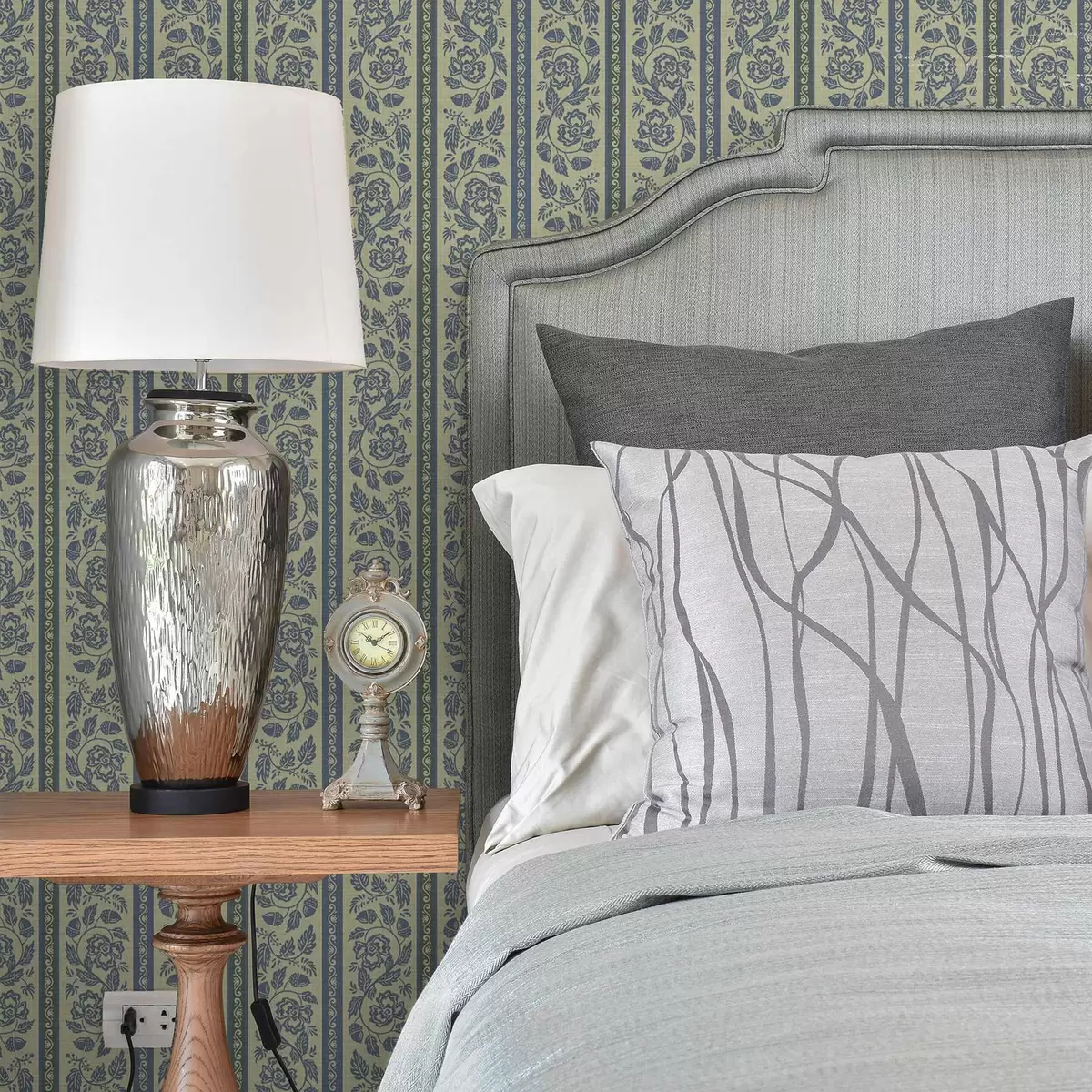 Tapetes Vintage zils ornaments ar ziediem un ozolzīlēm a00181v1