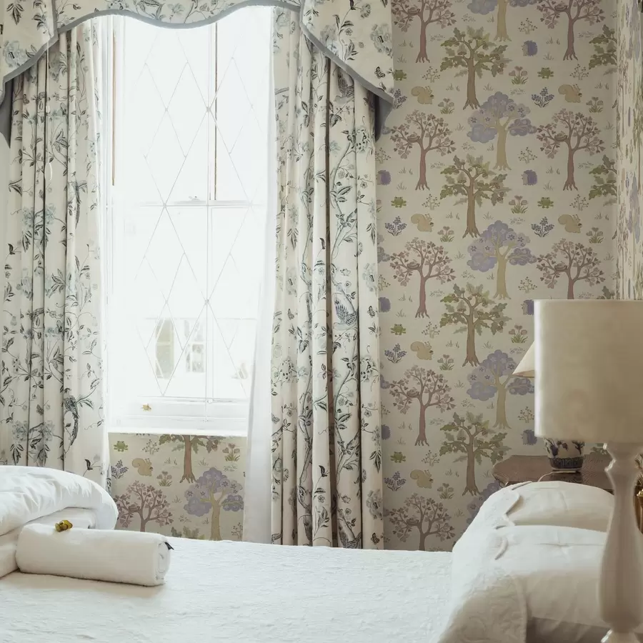 Fototapetes Pasaku mežs ar dzīvniekiem bērnu stilā a00264