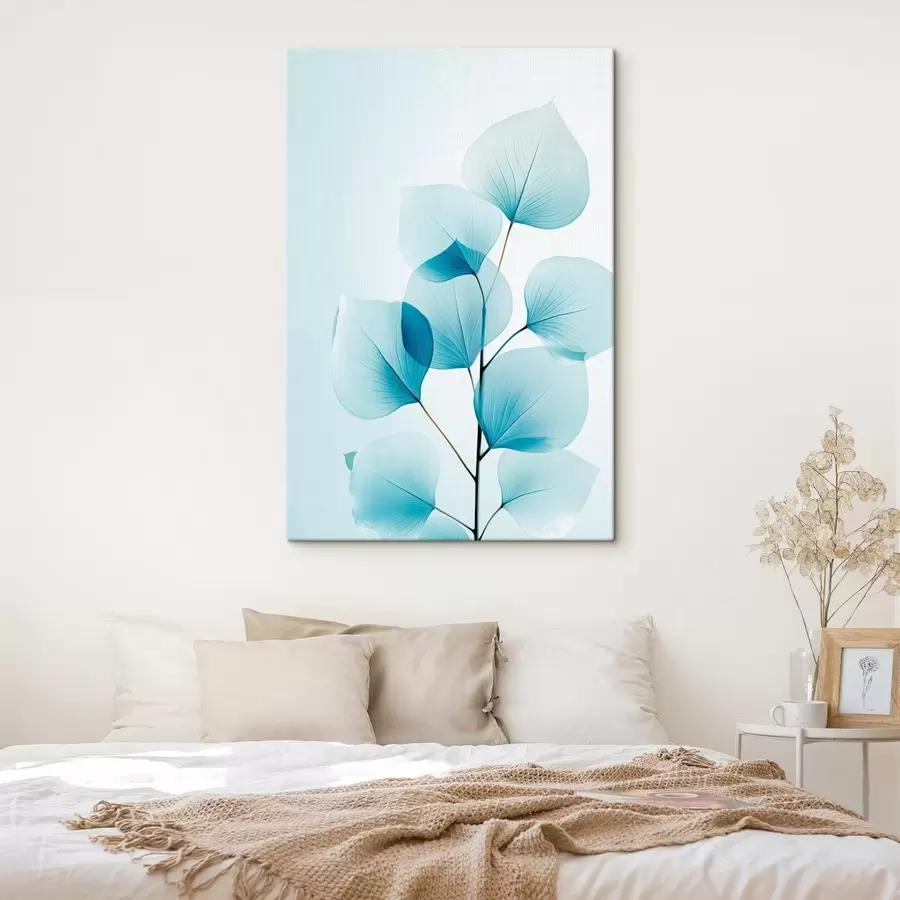 Glezna Zariņš ar caurspīdīgām zilām lapām, redzamas maigas dzīslas, viegla un mierīga kompozīcija, minimālisma estētika s45175