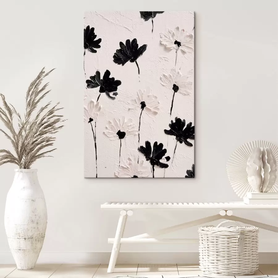 Glezna Volumetriski ziedi: impasto kompozīcija melnbaltos toņos s45247