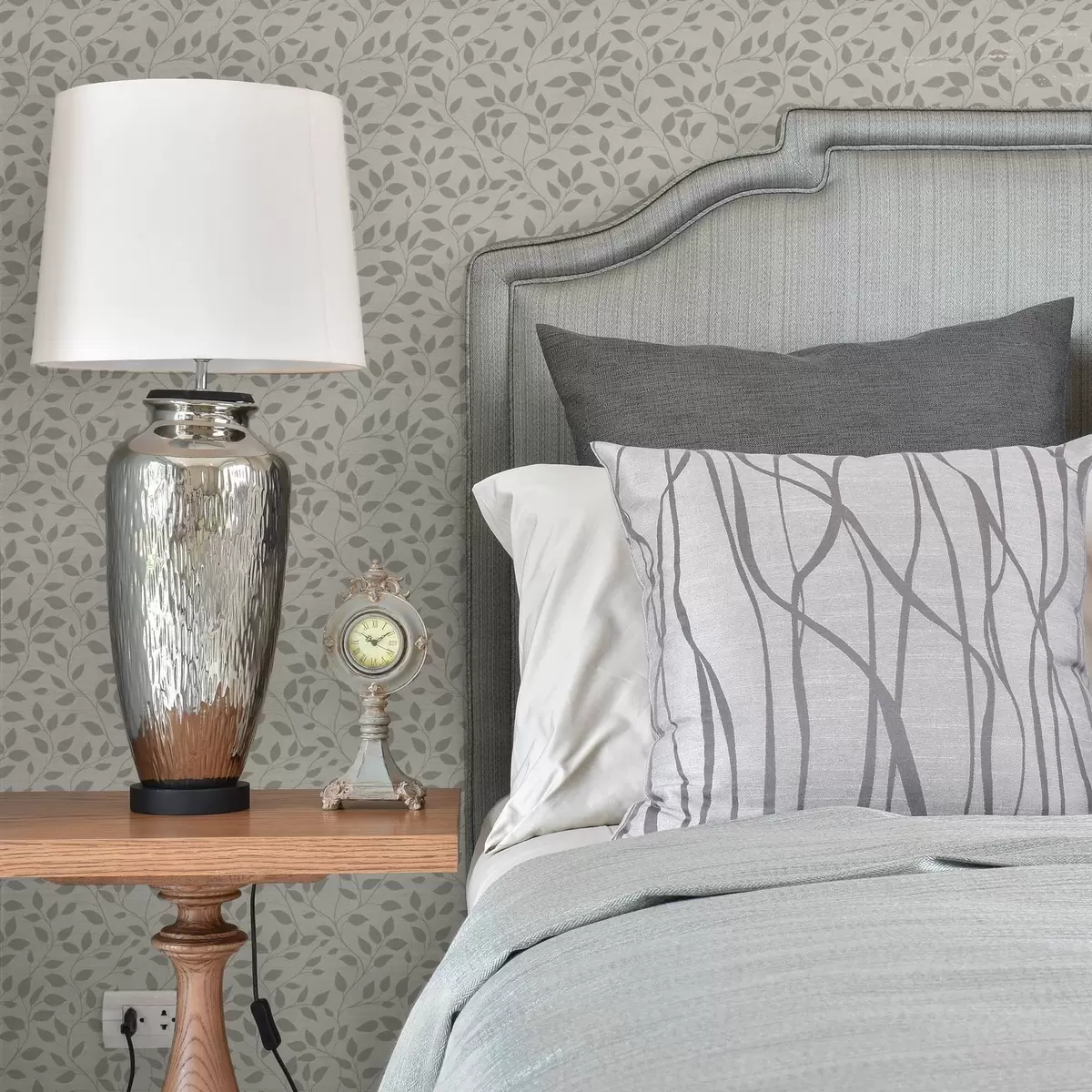 Tapetes Vienkrāsaini vīnogulāji uz smalkas faktūras audekla a00386