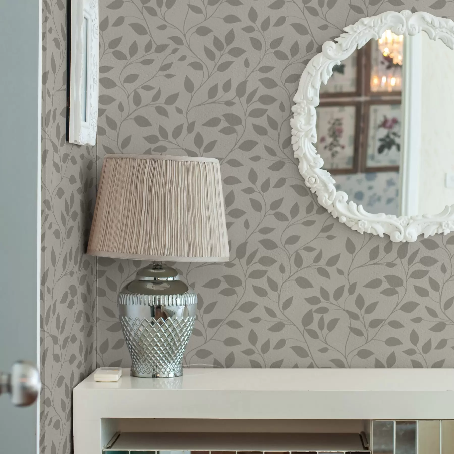 Fototapetes Vienkrāsaini vīnogulāji uz smalkas faktūras audekla a00386