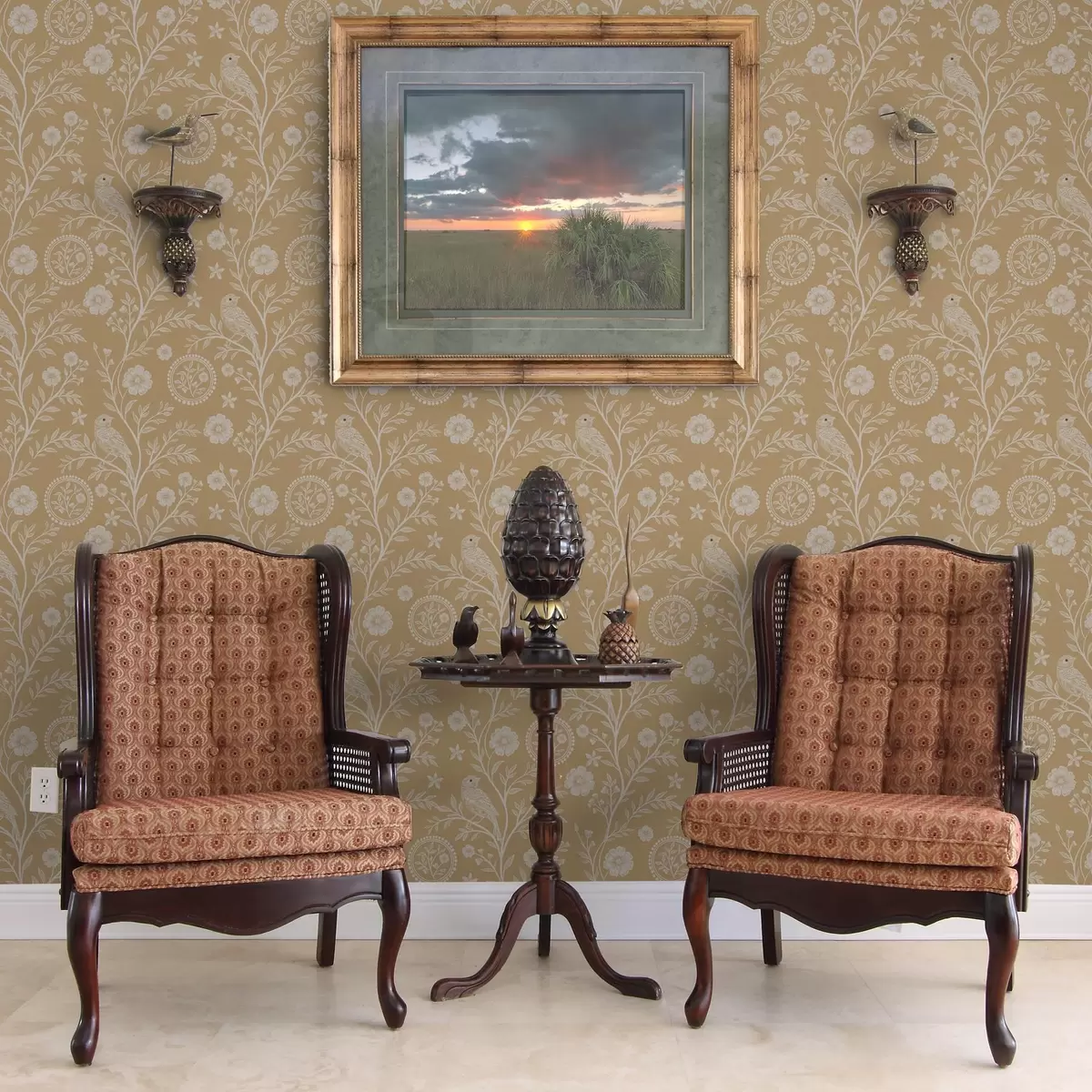 Tapetes Smalks balta putna un zieda zīmējums balts putns un zieds uz okera fona a00393