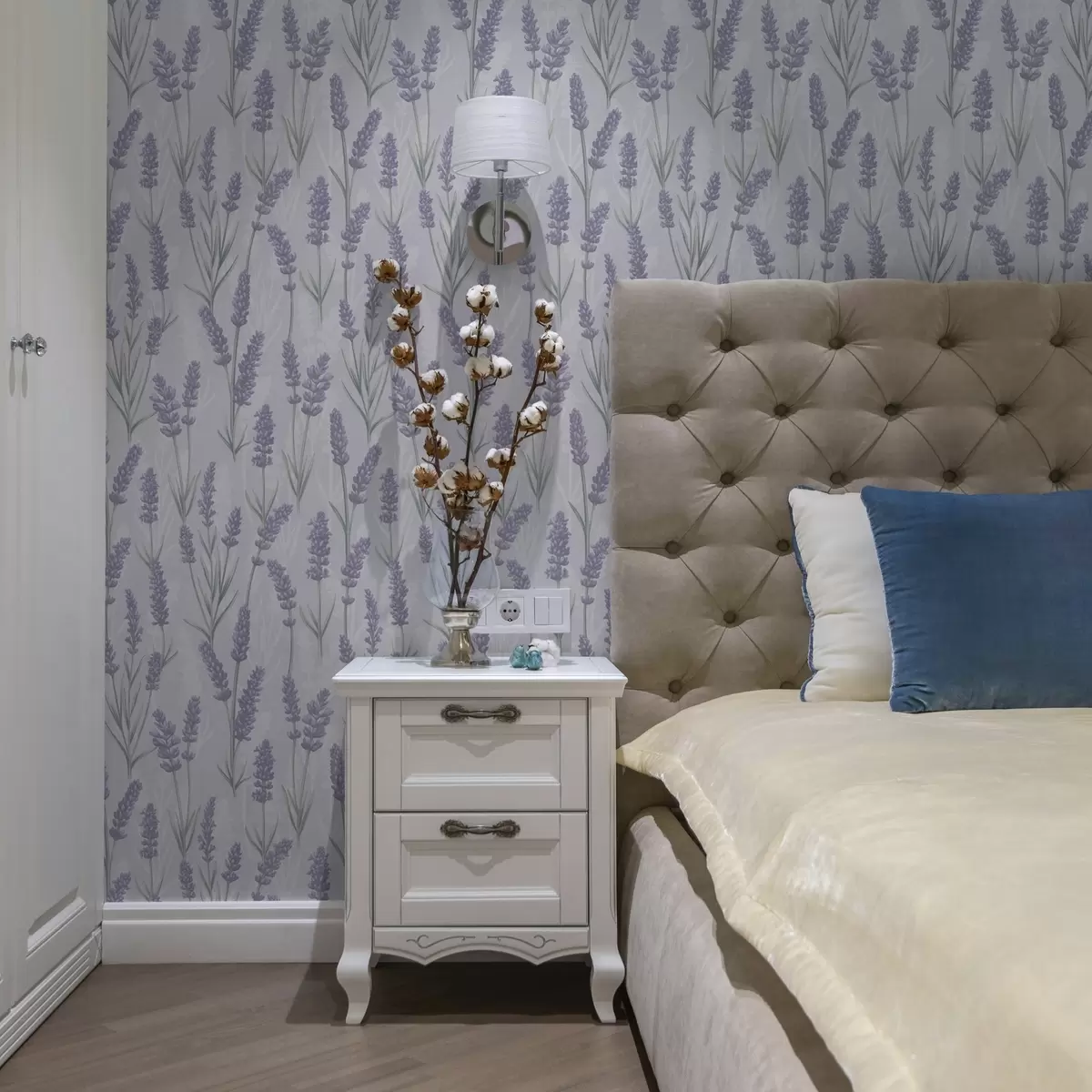 Tapetes Lavandas zariņi gaiši violetā akvareļu paletē a00447