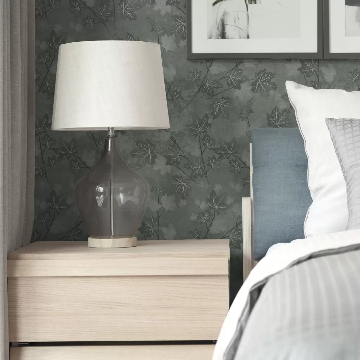 Tapetes Matētas kļavu lapas maigi zaļos toņos a00464