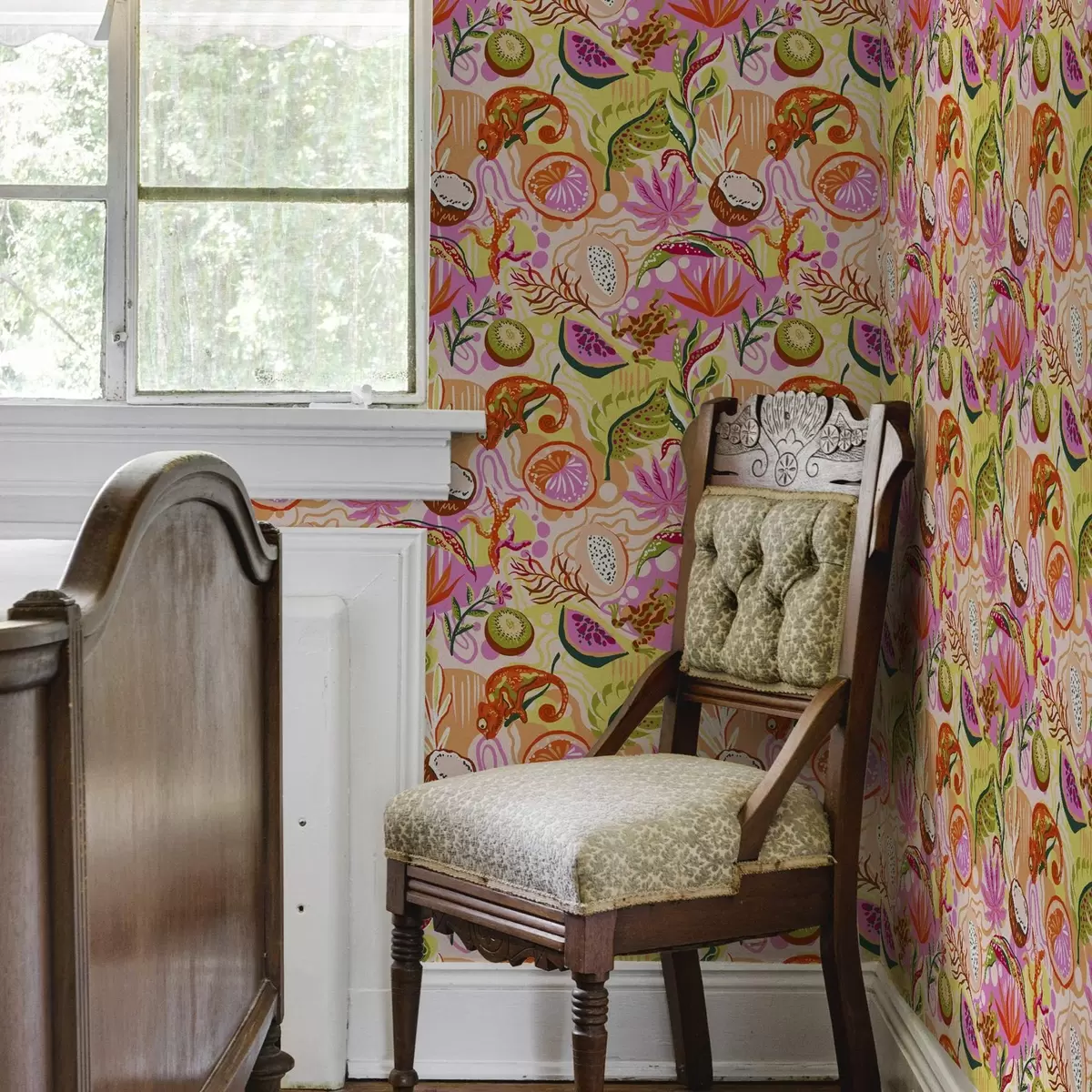 Tapetes Eksotiski augļi, lapas un hameleoni tropu stilā a00469