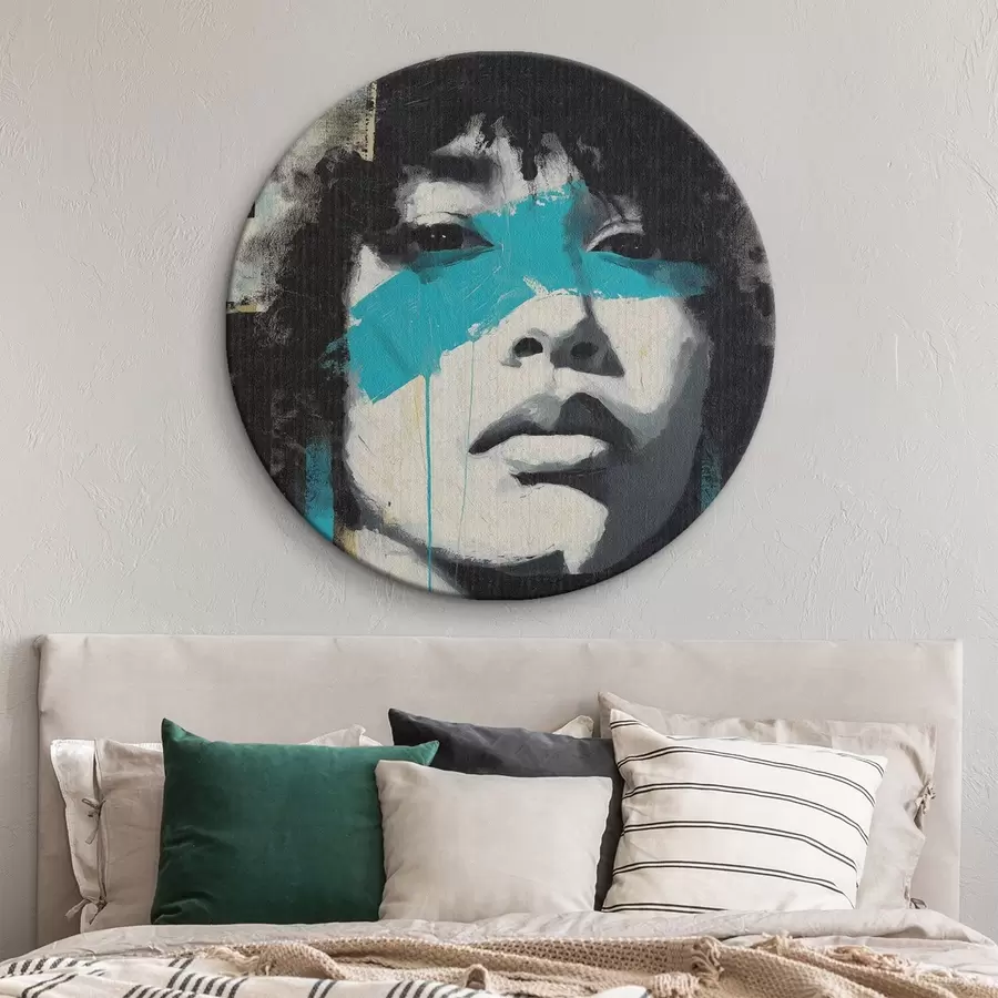 Glezna Jauktu mediju portrets ar krāsu triepienu un faktūru fragmentiem r45417