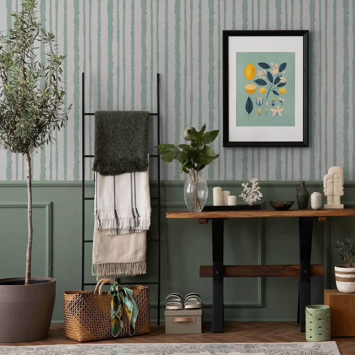 Tapetes Nevienmērīgas piparmētru svītras uz balta fona a00510