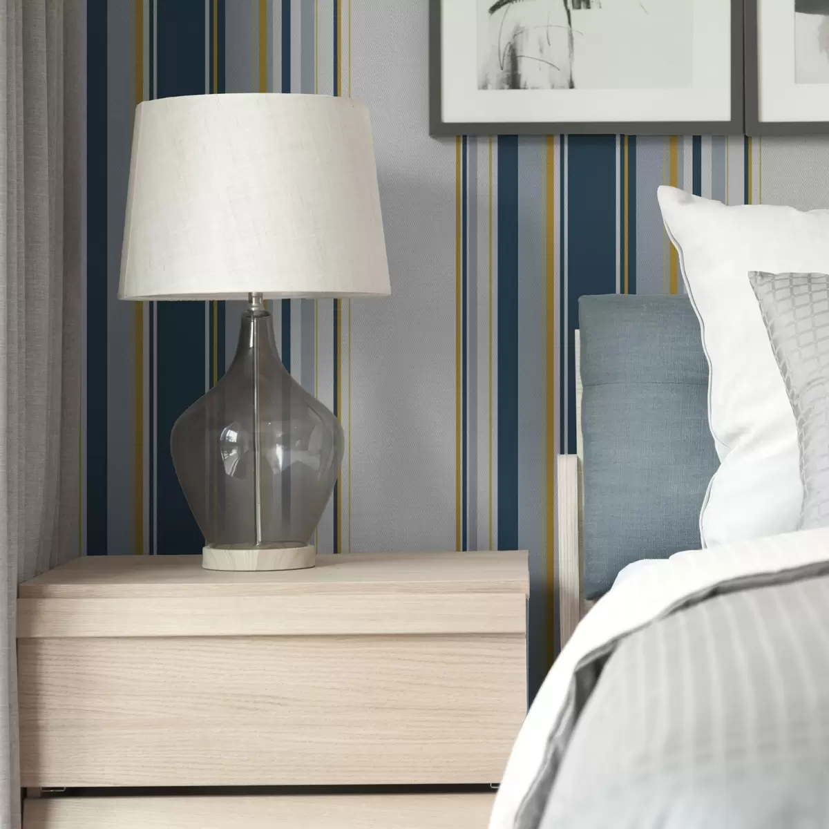 Tapetes Blīvs zilu un dzeltenu vertikālu svītru raksts a00524