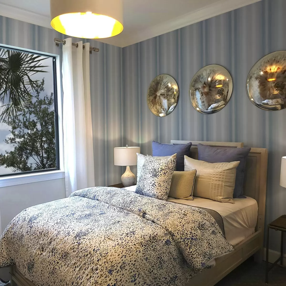 Tapetes Plašas svītras vēsos zili pelēkos toņos a00551