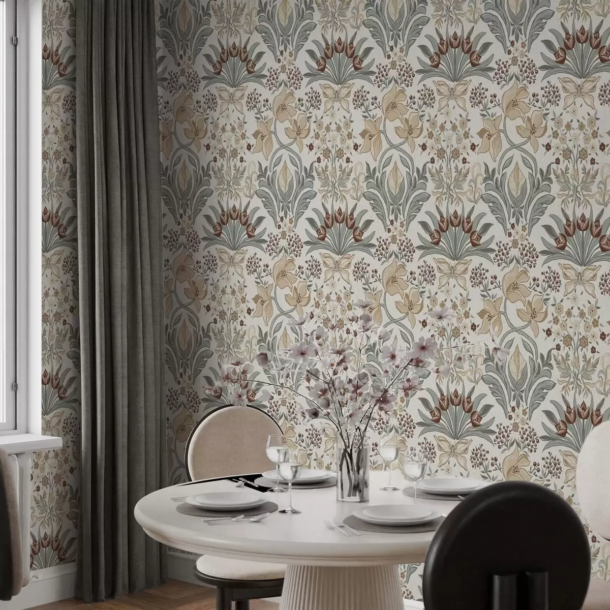 Tapetes Dekoratīvas lilijas un tauriņš uz krēmkrāsas fona a00500