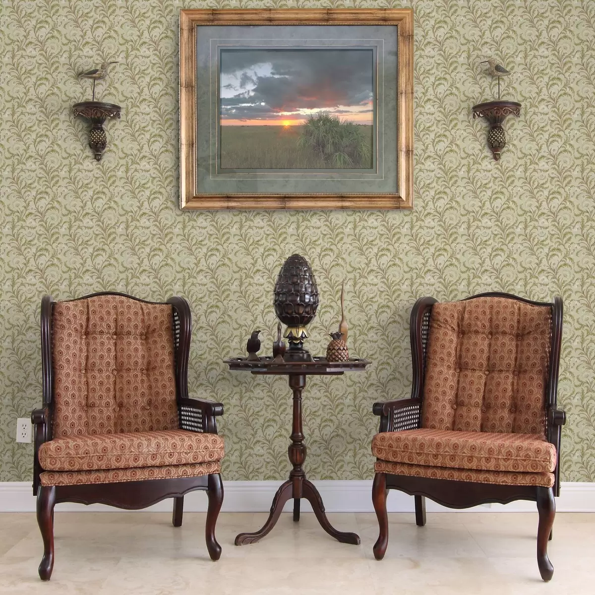 Tapetes Vintage ornament ar volūtām un ziediem, smilškrāsas un olīvu krāsā a00574