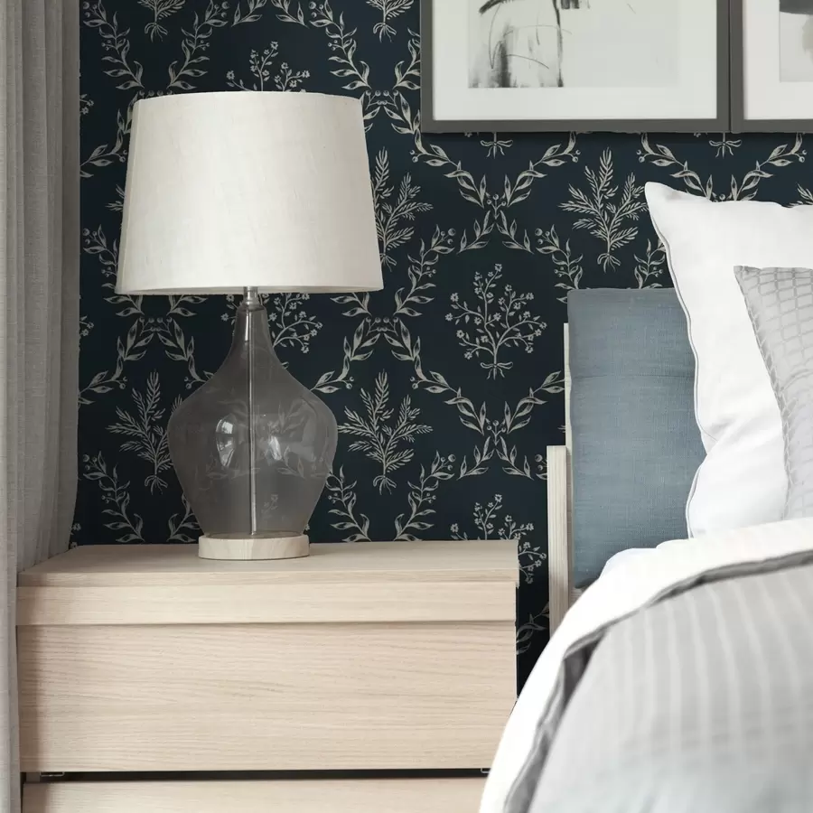 Fototapetes Baltas zāļu un ziedu vainagi uz tumši zaļgani zilā fona a00599v2