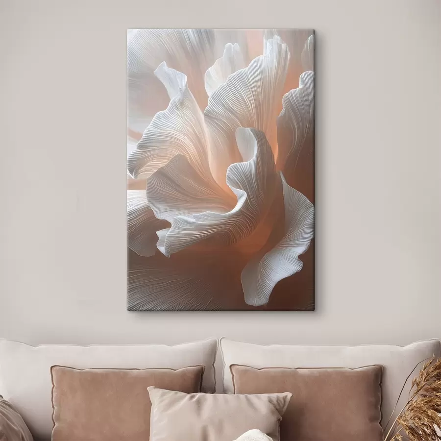 Glezna Gaisīgi balti ziedlapiņas ar siltu persiku mirdzumu s45909