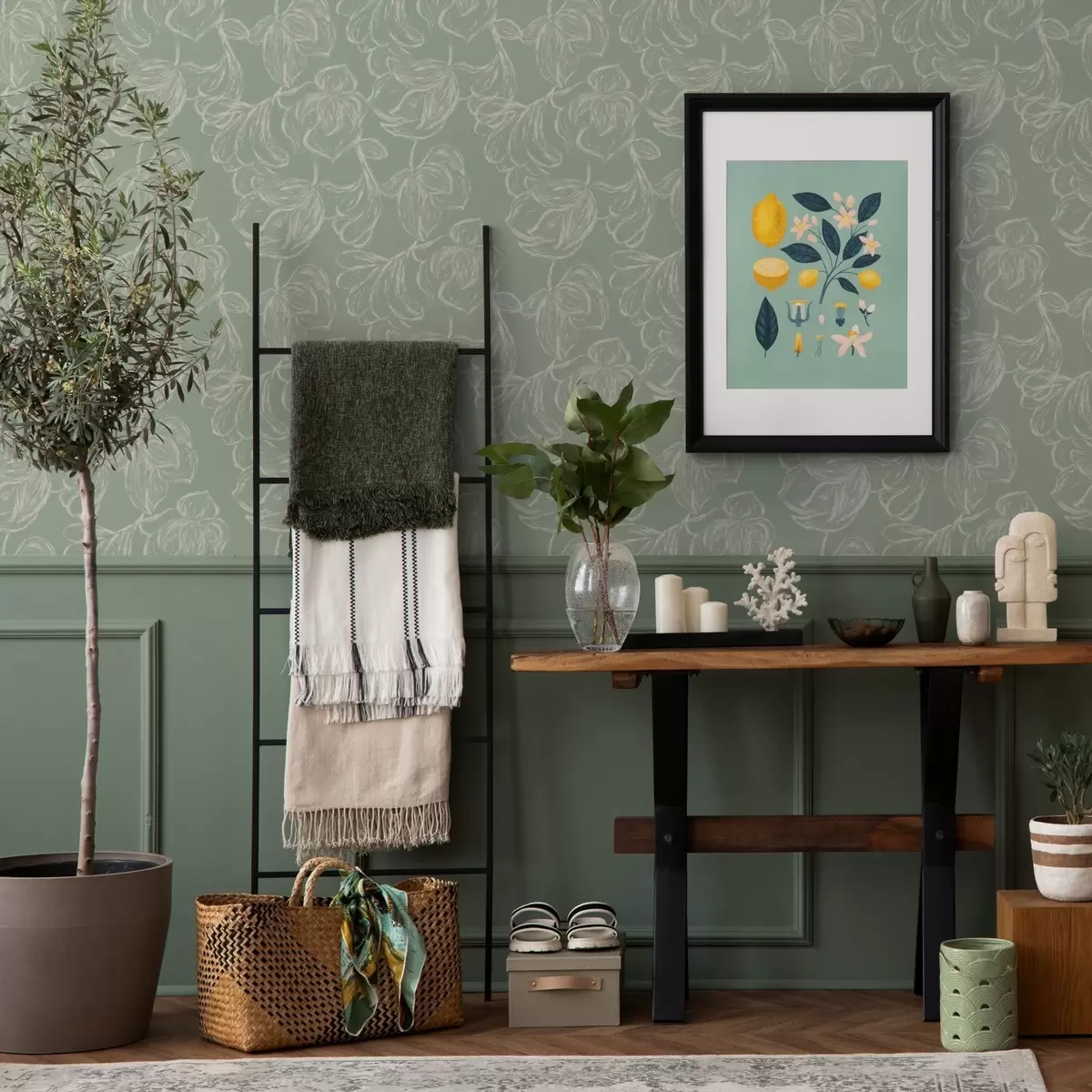 Tapetes Lineāri lieli ziedi, krīta triepieni uz salvijas fona a00625v1