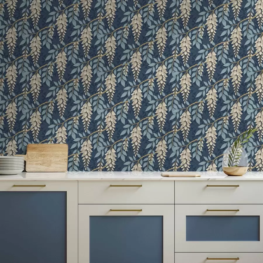 Fototapetes Vistērija ar zilām lapām uz tumši zila fona a00694v2