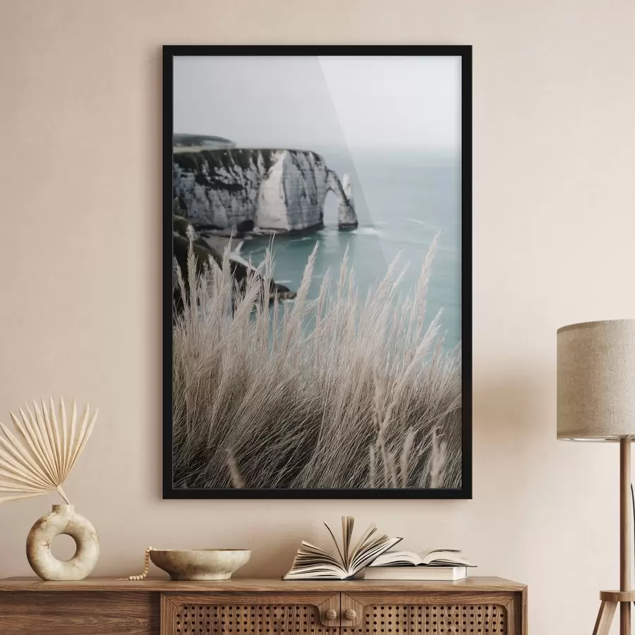 Fototapetes Jūra un akmens arka, skats caur sausām zālēm f46142