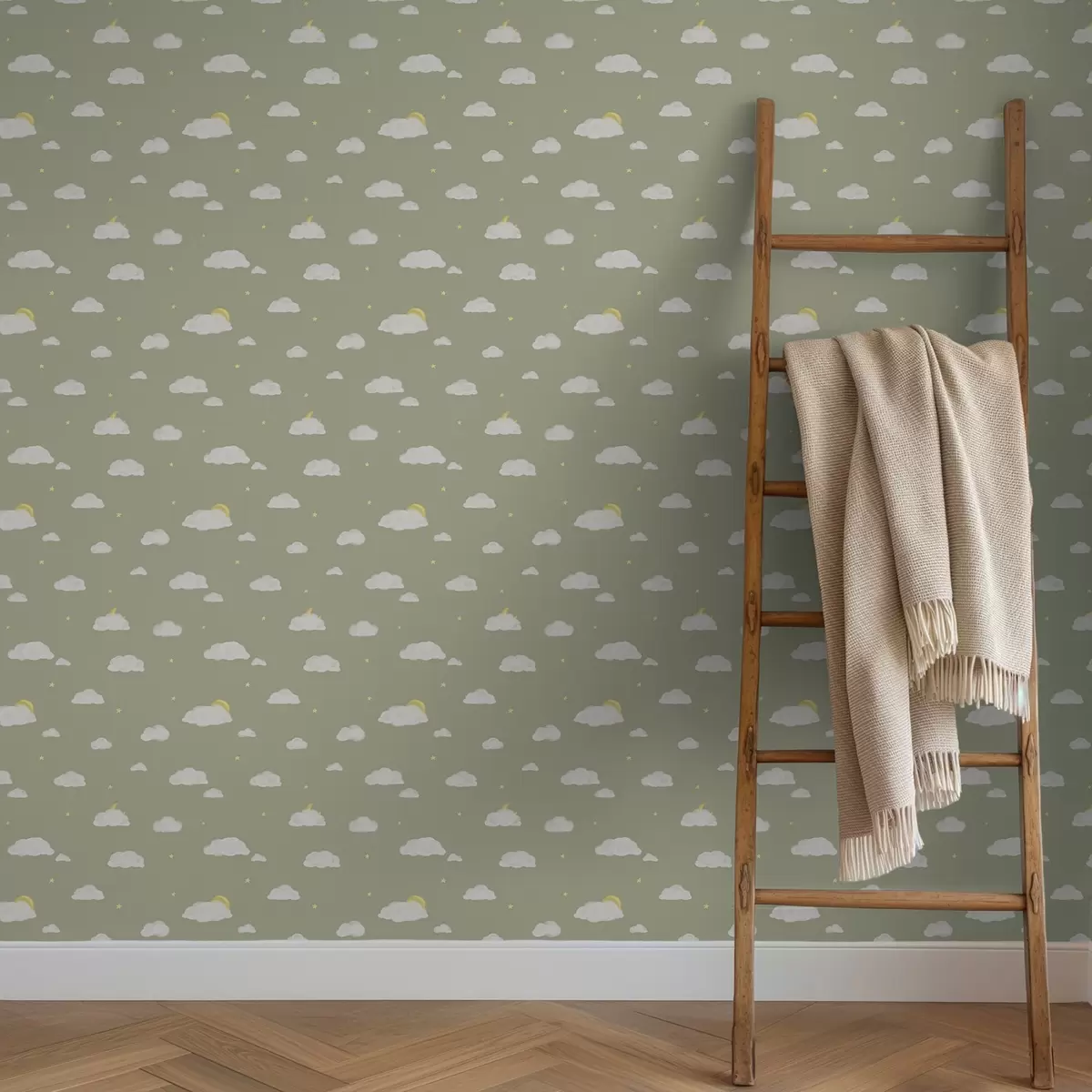 Tapetes Mīksti mākoņi, zvaigznes un saule uz zaļgani pelēka fona a00652v1