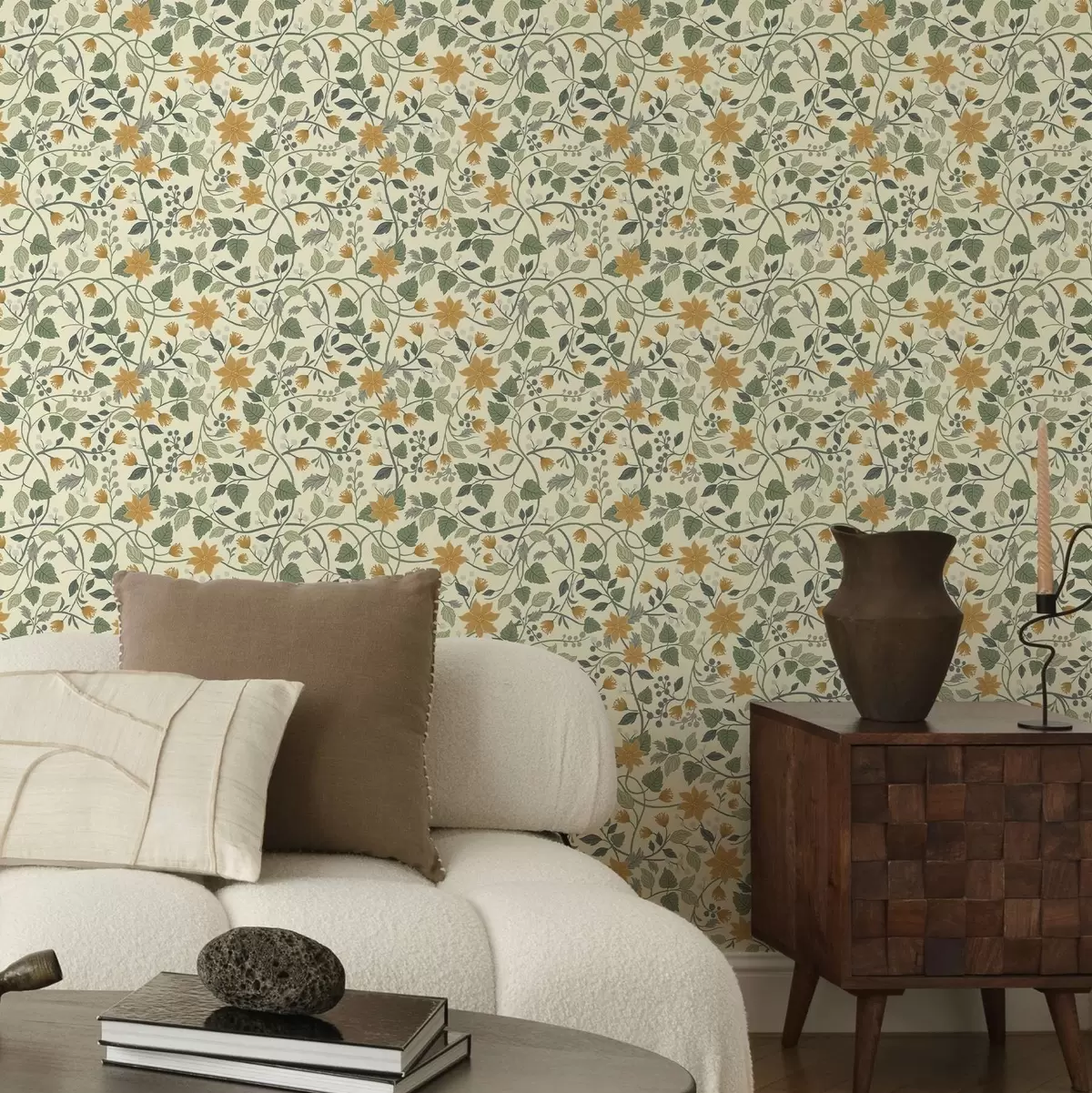 Tapetes Kāpšana pa ziedu zariem ar dzelteniem ziediem un ogām a00750