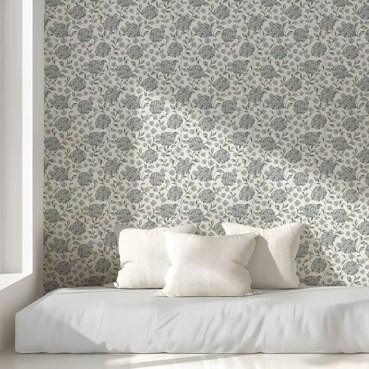 Tapetes Sūnu ziedi un lapas pelēkā un zilā krāsu gamā a00778