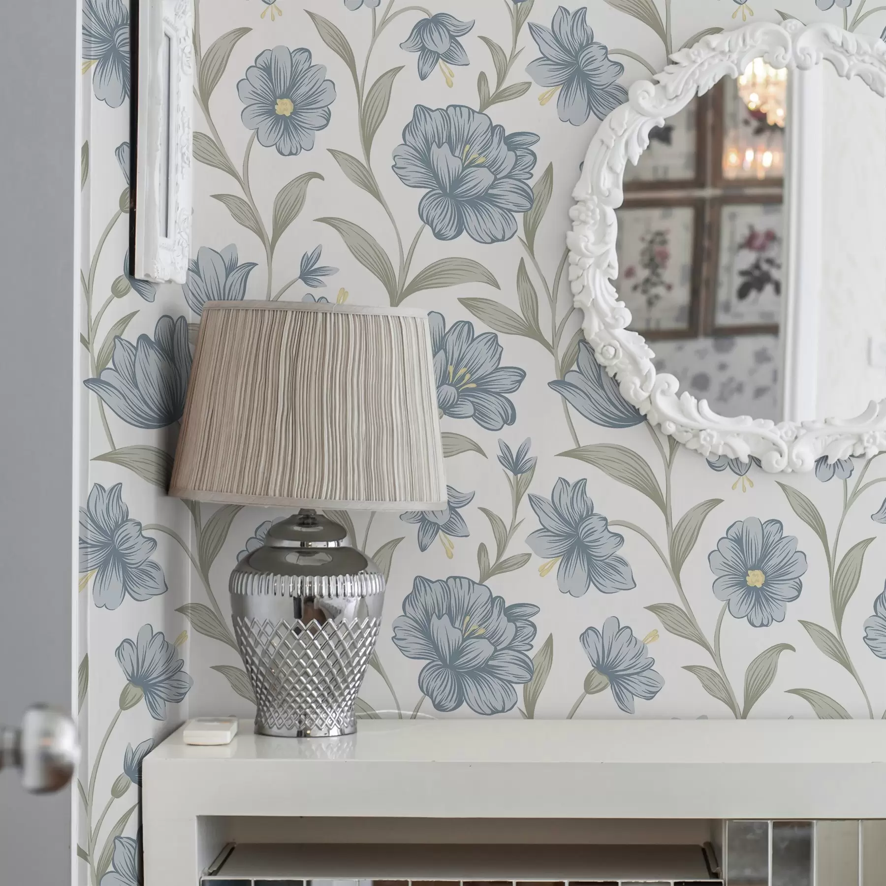 Fototapetes Putekļaini zili ziedi ar olīvu lapām uz balta fona a00780