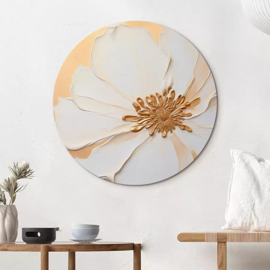 Glezna Baltas ziediņas ar smalkām ziedlapām, imitējot biezas otas triepienus, uz gaiši oranža teksturēta fona. r46691