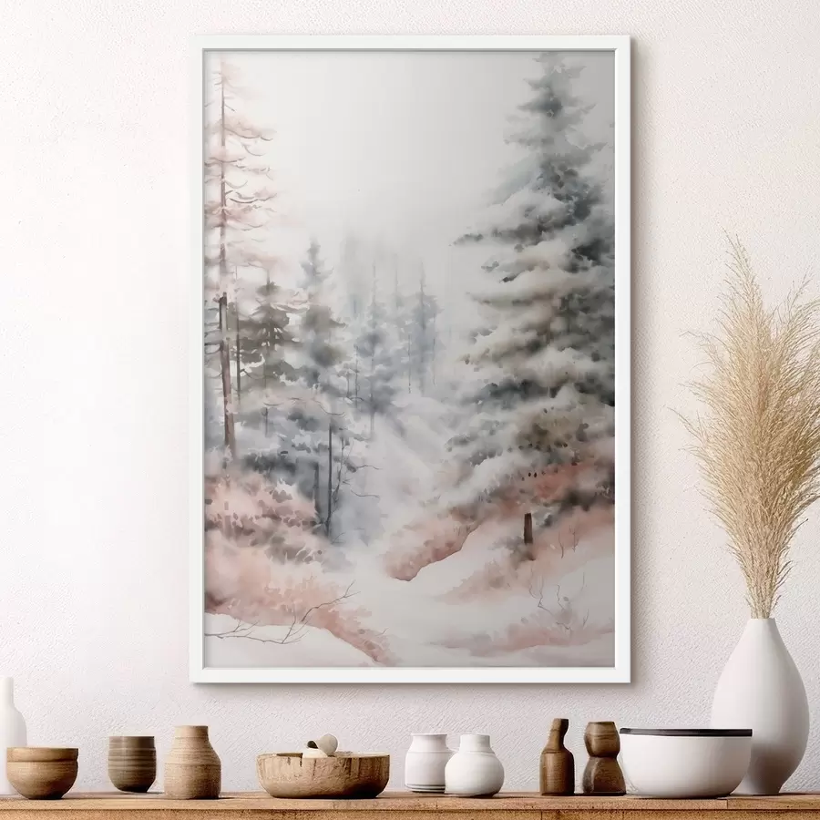 Fototapetes Augstas, sniega klātas priedes, kas stāv miglas apņemtā mežā, maiga, klusa ziemas ainava f46702