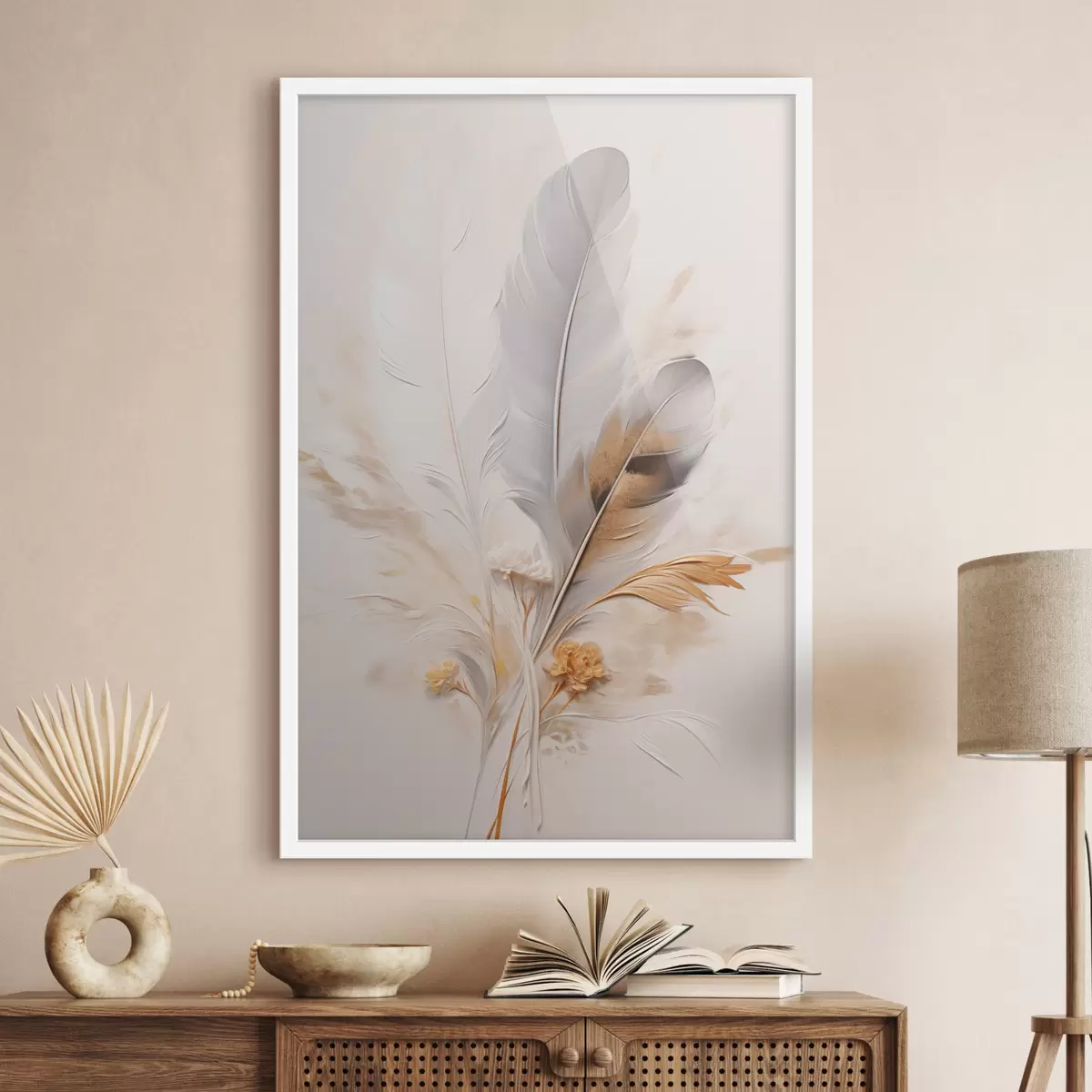 Plakāts Abstraktas spalvas, apņemtas ar smilškrāsas un brūnas plūmas, maigas un delikātas, uz gaiši smilškrāsas fona. f46712