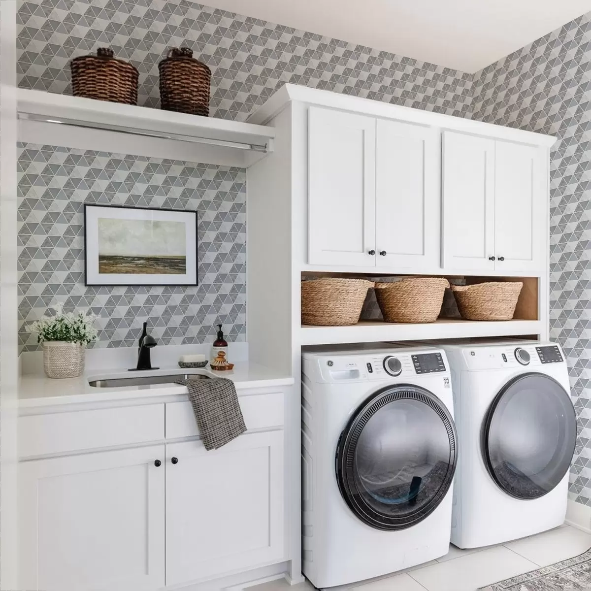 Tapetes Trijstūra ģeometrija vēsās zilo-pelēkās toņos a00917v1