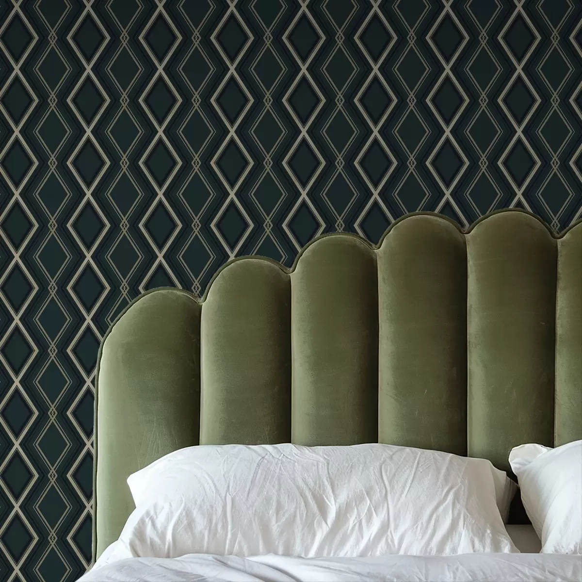 Tapetes Tumši zaļgani zils fons ar atkārtotu rombu režģi a00975v1
