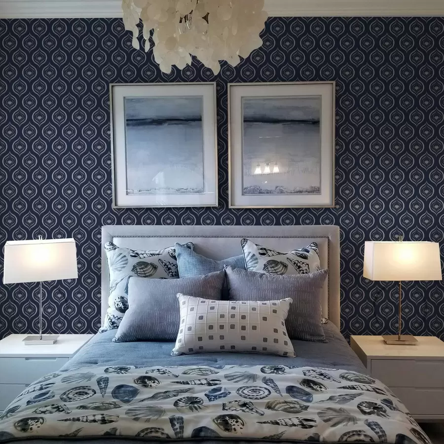 Fototapetes Kontrastējoši pilienu motīvi ar ziedu uz tumši zila fona a00977v1