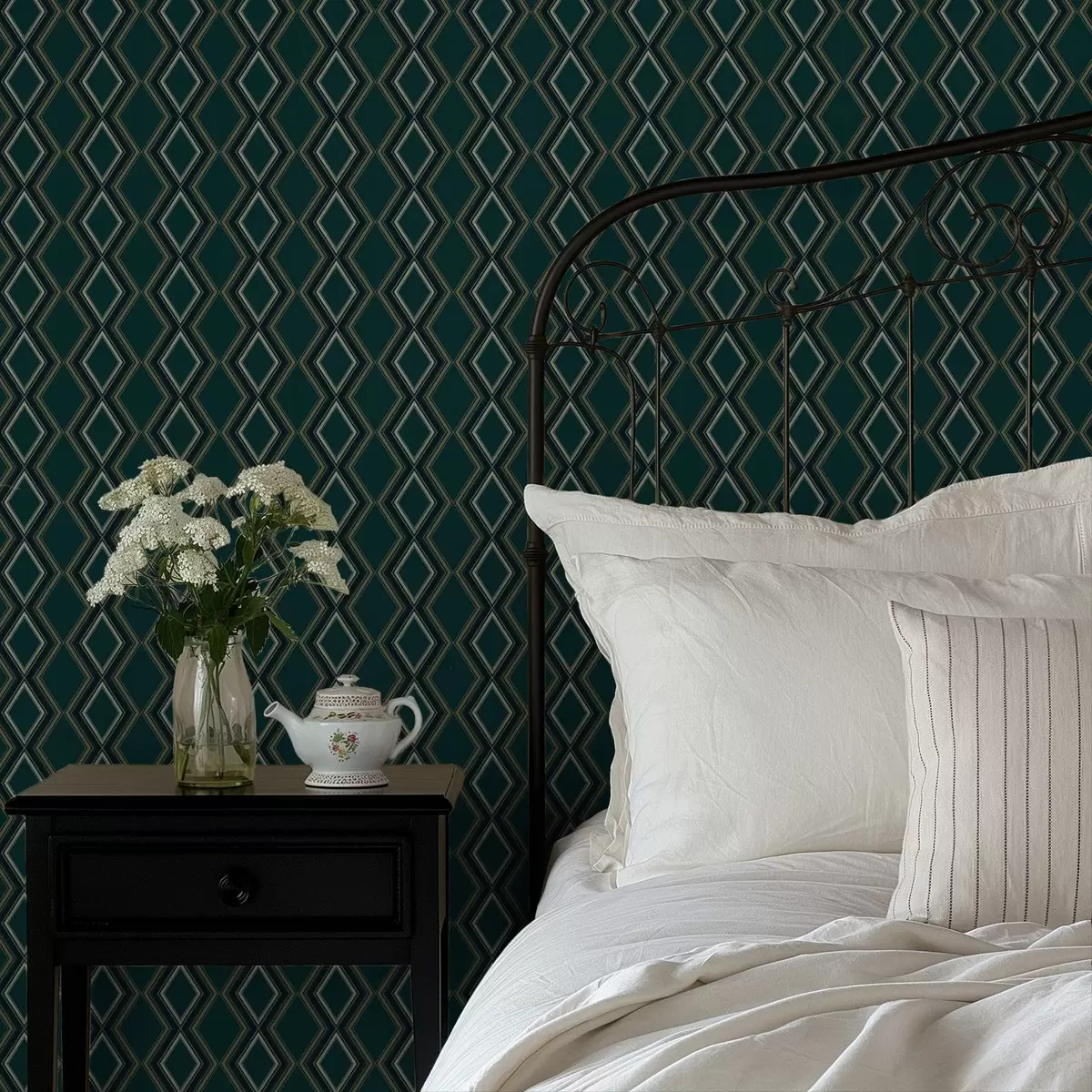 Tapetes Tumši zaļgani zilgani fons ar vertikālām dimantu rindām a00976