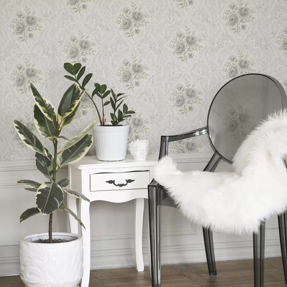 Tapetes Gaišs damasta raksts ar pelēkām rozēm maigās rombveida figūrās a01024