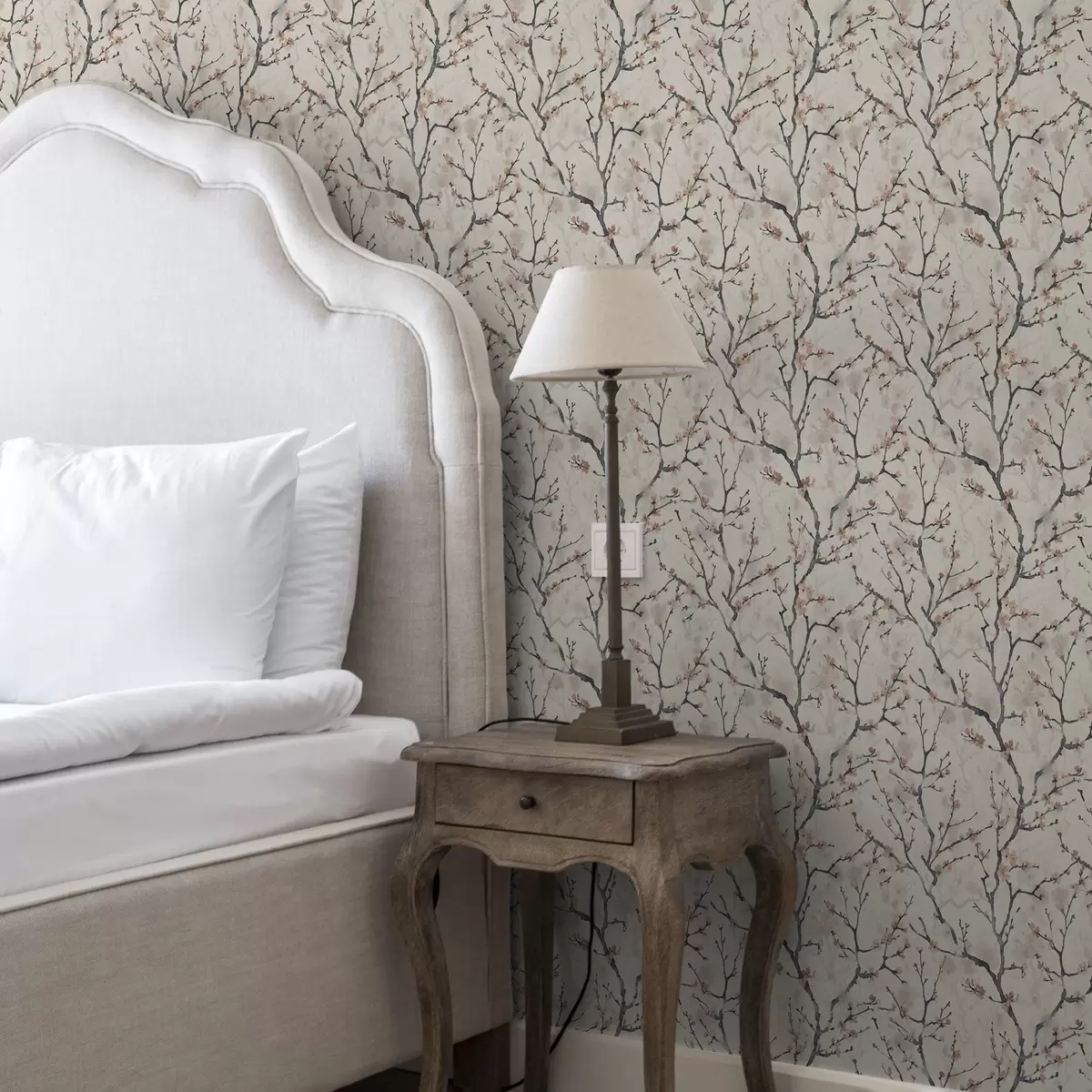 Tapetes Akvareļa sakuras zari uz gaiša fona a01033