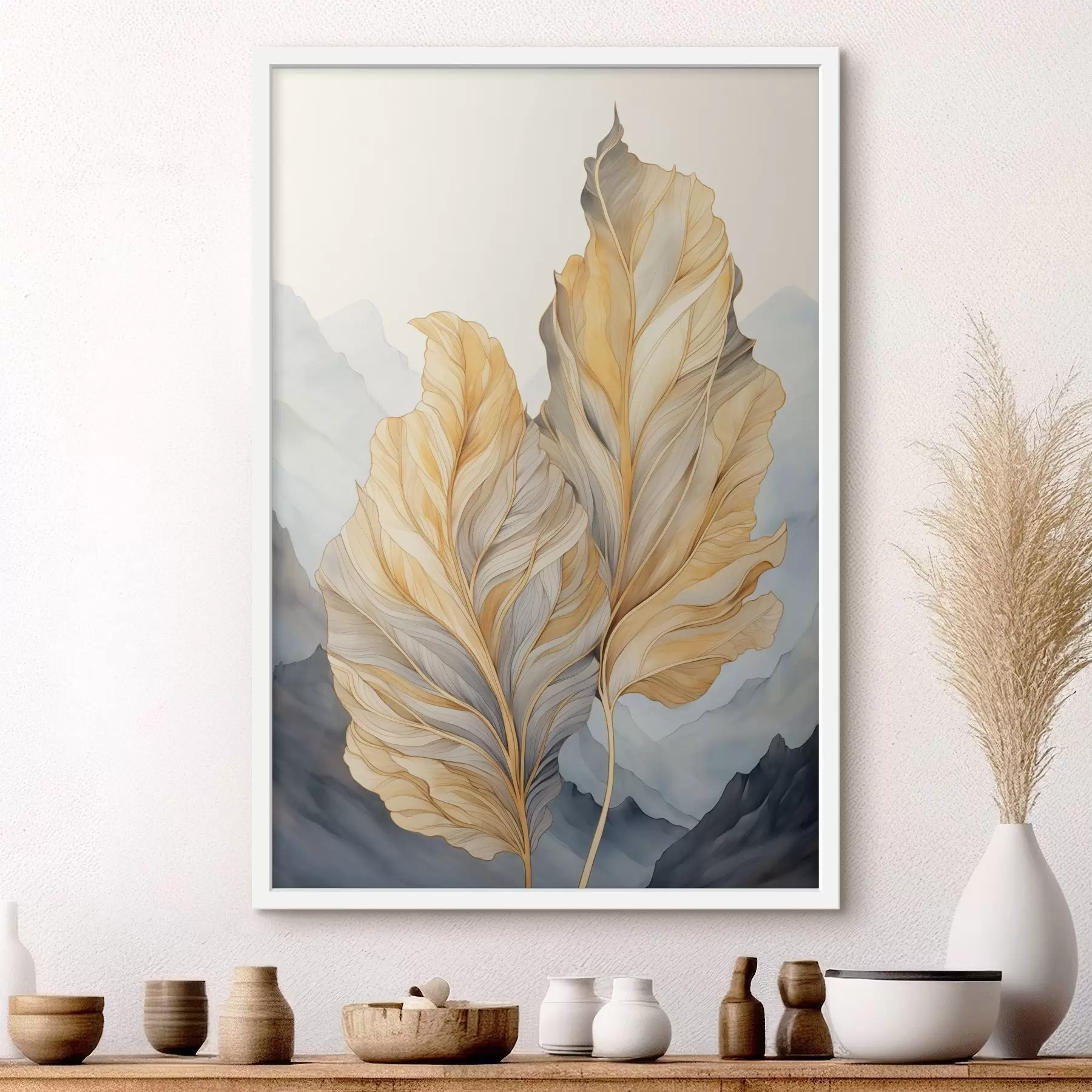 Fototapetes Abstraktas lielas, dzeltenas un brūnas lapas ar sarežģītām detaļām, uz kalnu fona f47023