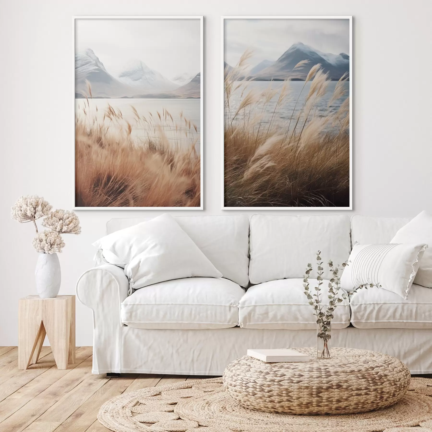 Fototapetes Pampas zāle ar ezeru un kalniem fonā, maigs apgaismojums, klusas krāsas, naturālistisks stils d00884