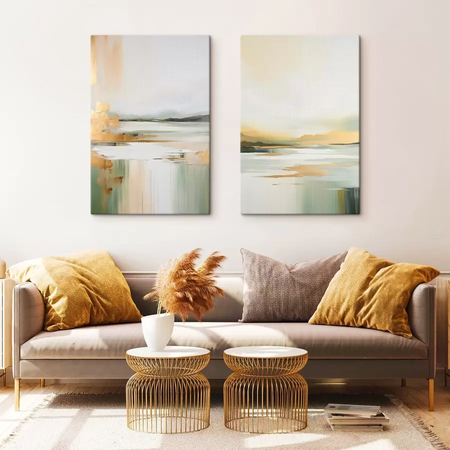 Glezna Abstrakts ainavas ar dzelteniem un zaļiem toņiem, ūdens, kas atspoguļo debesis un tālas kalnus, bāls, miglains debesis m01245