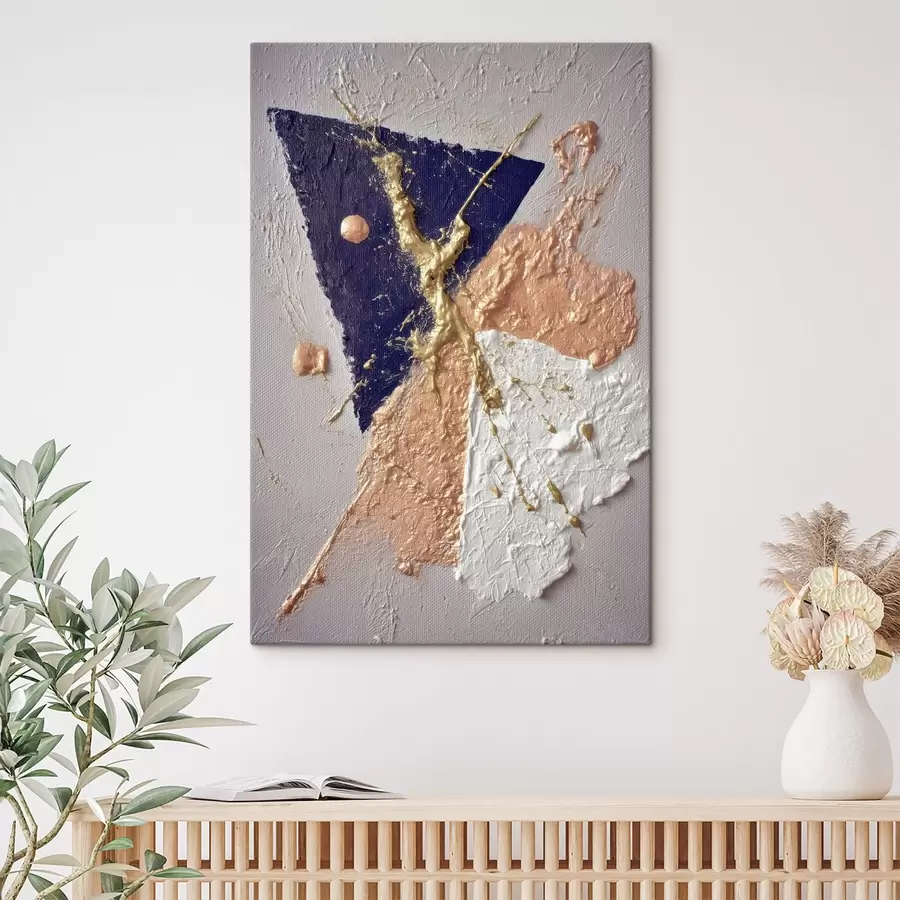 Glezna Abstrakta kompozīcija ar tumši zilu trīsstūri un reljefiem otu triepieniem eļļas glezniecības stilā s46953