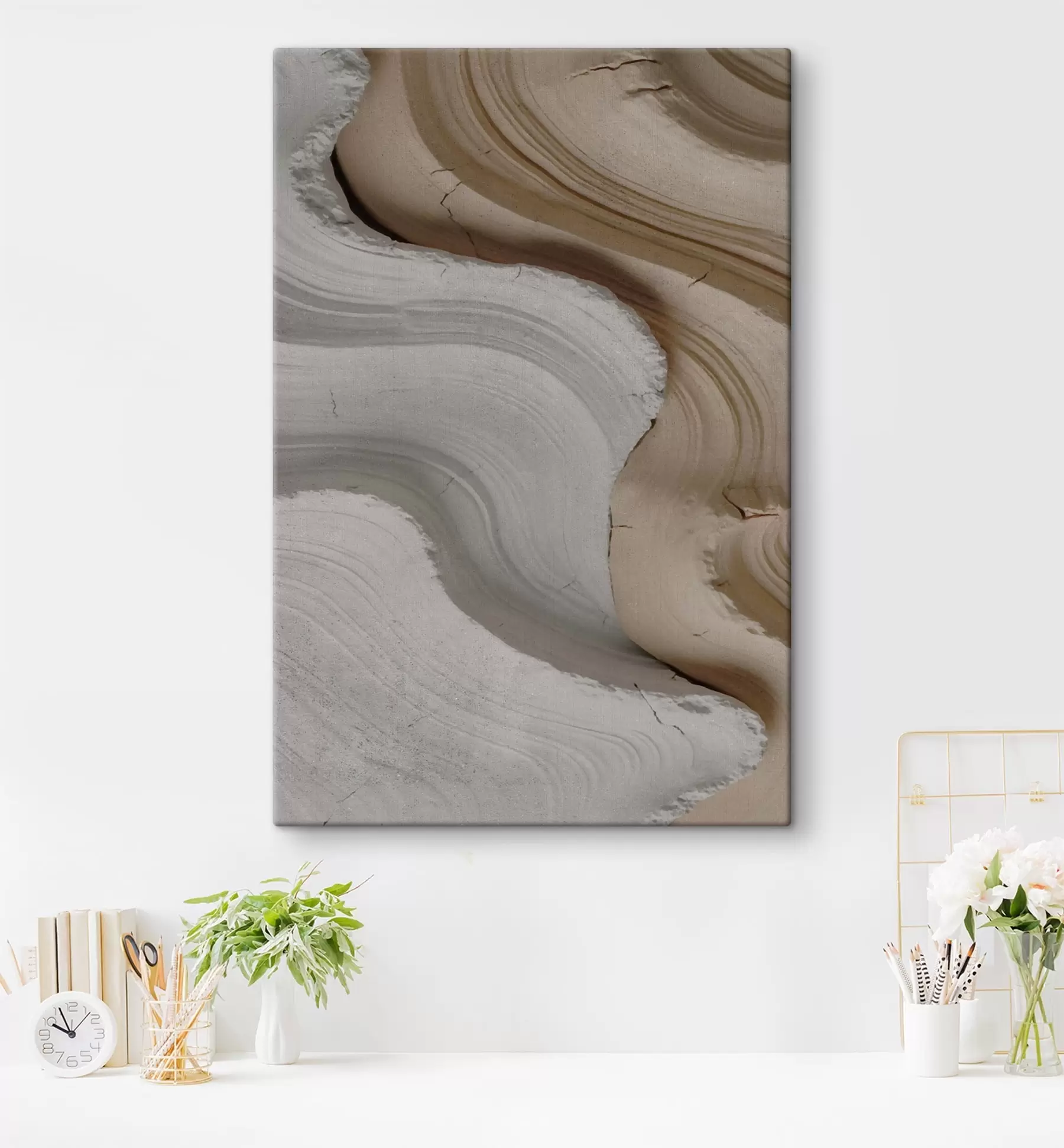 Glezna Gaiša un smilškrāsas apdare s48107